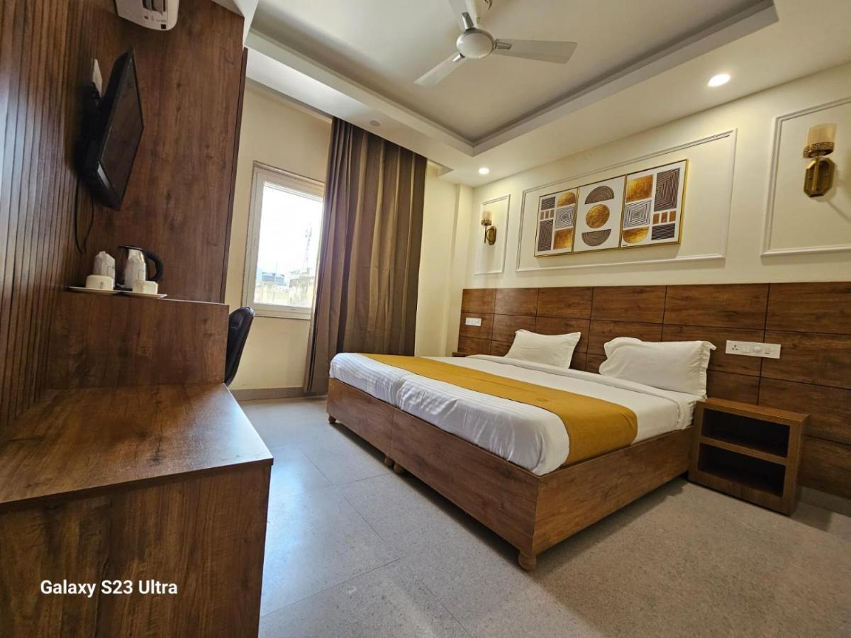 Hotel Nirvana Bliss, Behind Parmarth Niketan リシケーシュ エクステリア 写真