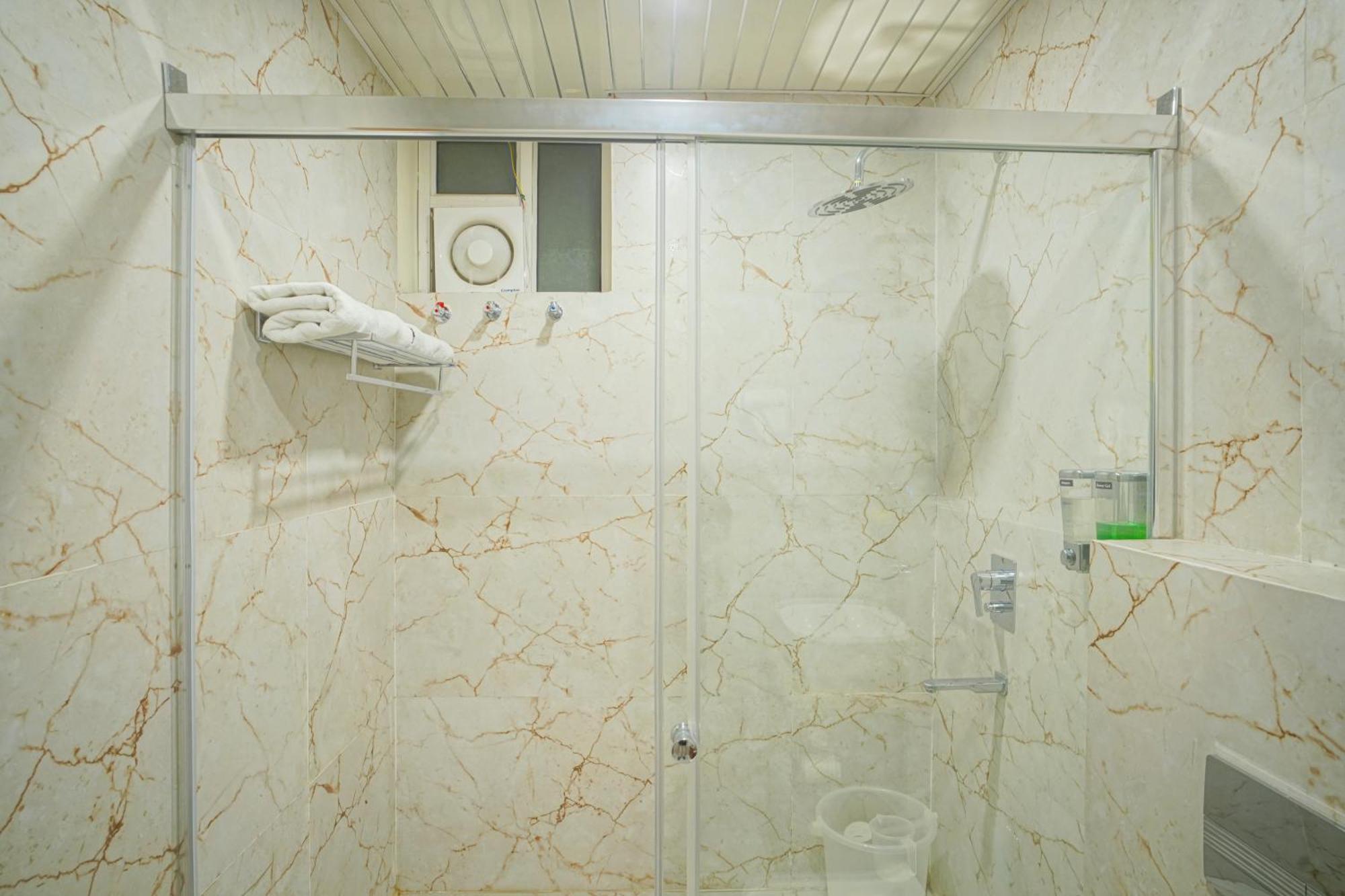 Hotel Nirvana Bliss, Behind Parmarth Niketan リシケーシュ エクステリア 写真