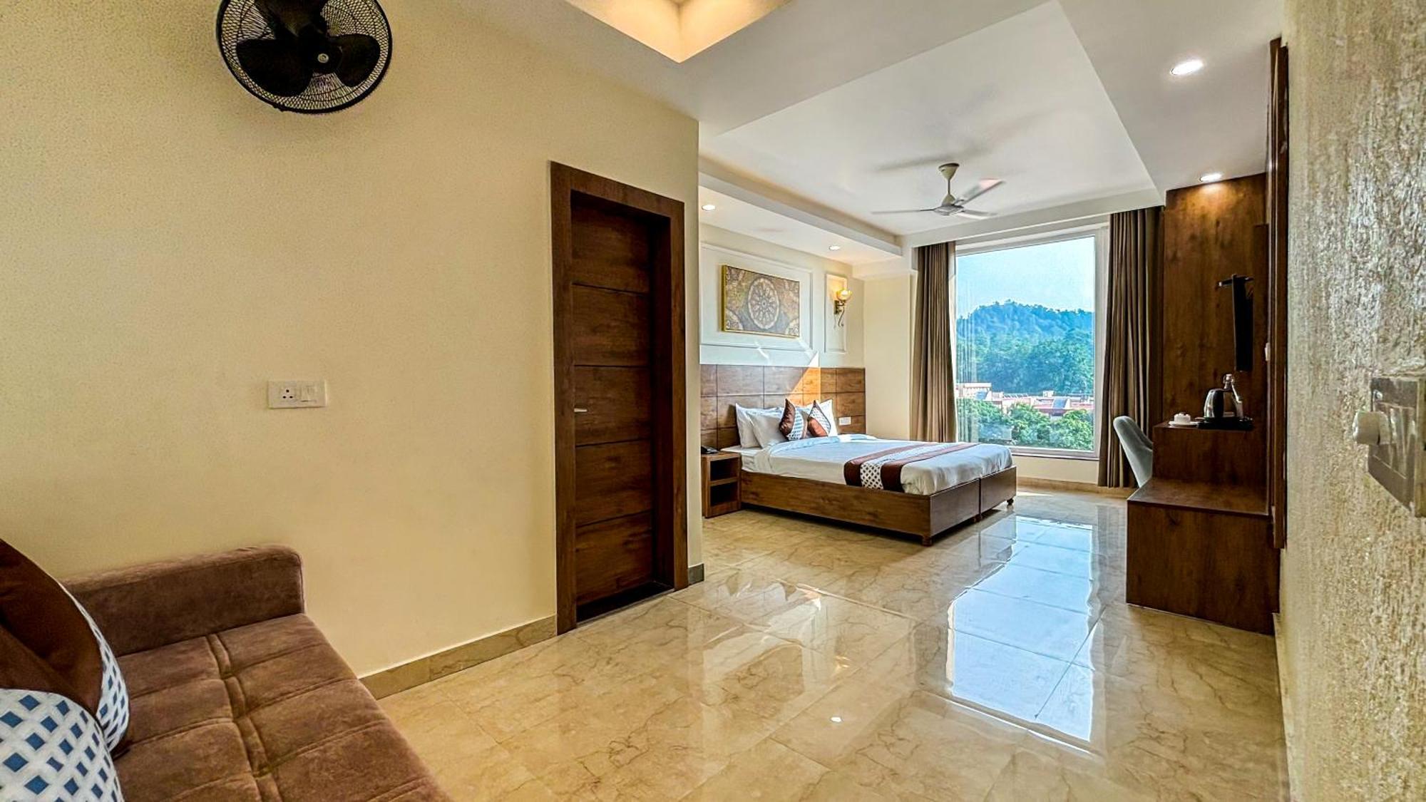 Hotel Nirvana Bliss, Behind Parmarth Niketan リシケーシュ エクステリア 写真