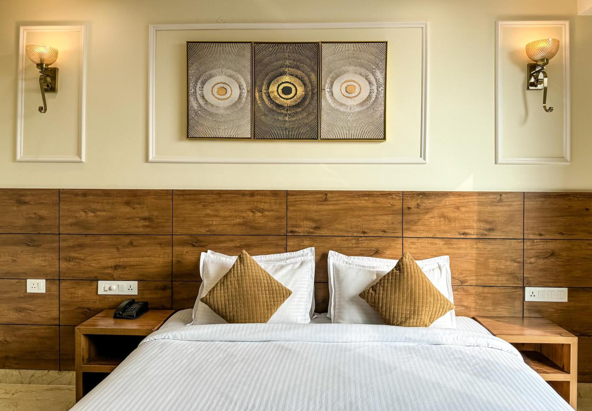 Hotel Nirvana Bliss, Behind Parmarth Niketan リシケーシュ エクステリア 写真